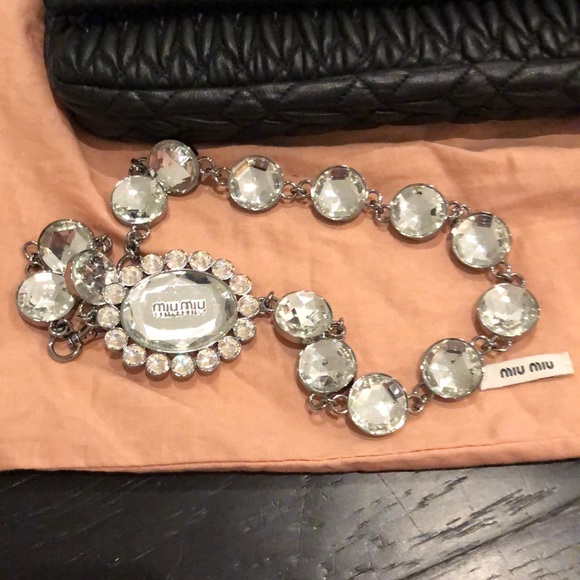 Gorgeous supple leather miu miu handbag. Like New - Picture 2 of 4